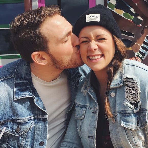 Meet your Posher, Kaitlen - Picture 1 of 1